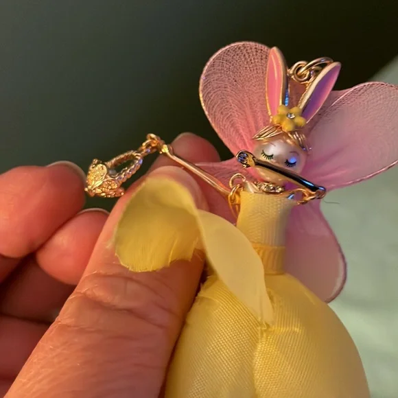 Betsey Johnson Easter bunny fairy necklace nwt - Picture 2 of 5
